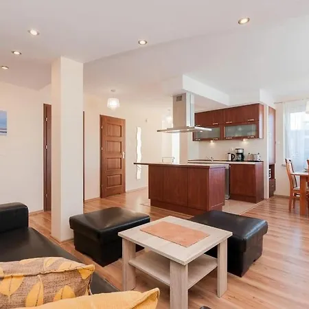 Horyzont Apartamenty- Penthouse Osiedle Jantar Wylotowa Lägenhet
